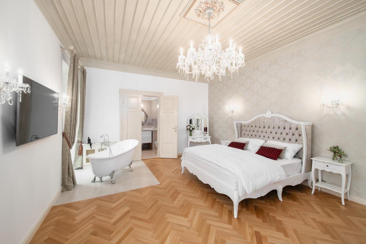 Hotel & Restaurant Chateau Trnova Trnowa 外观 照片